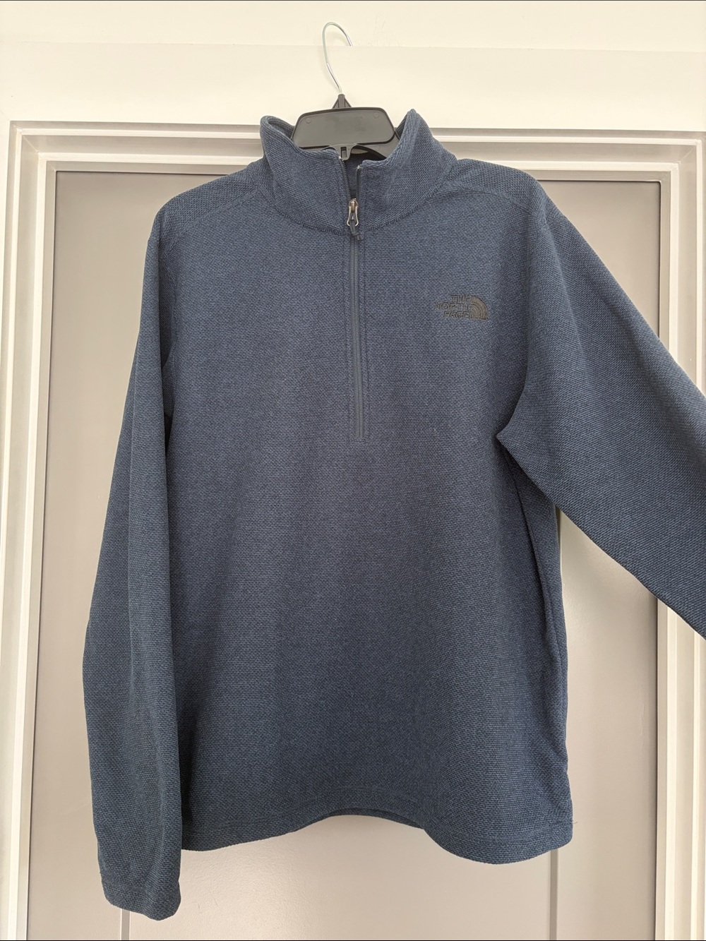 The North Face Men's Zip-Up Fleece Sweater in Navy